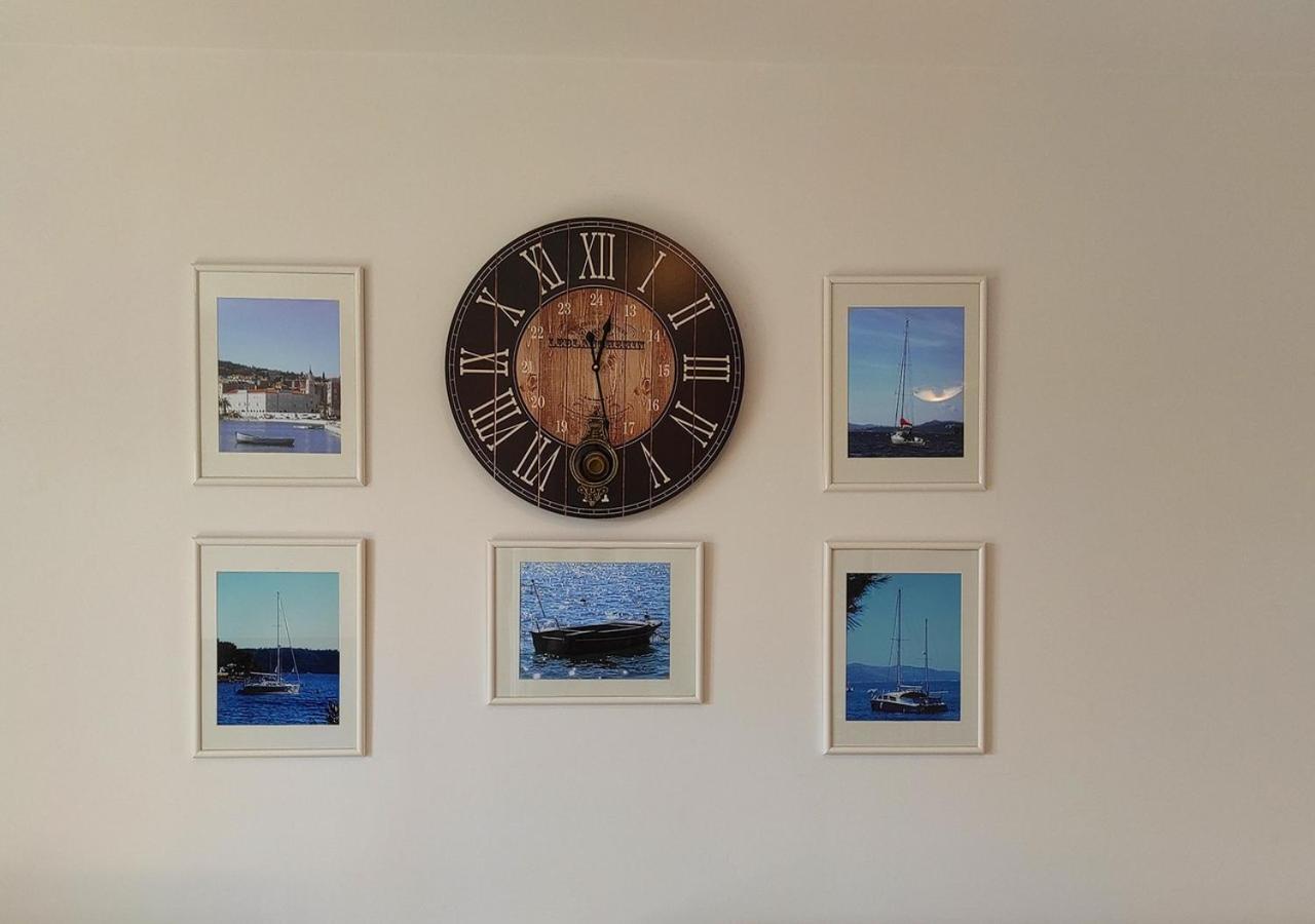 Apartment Idlerocks *