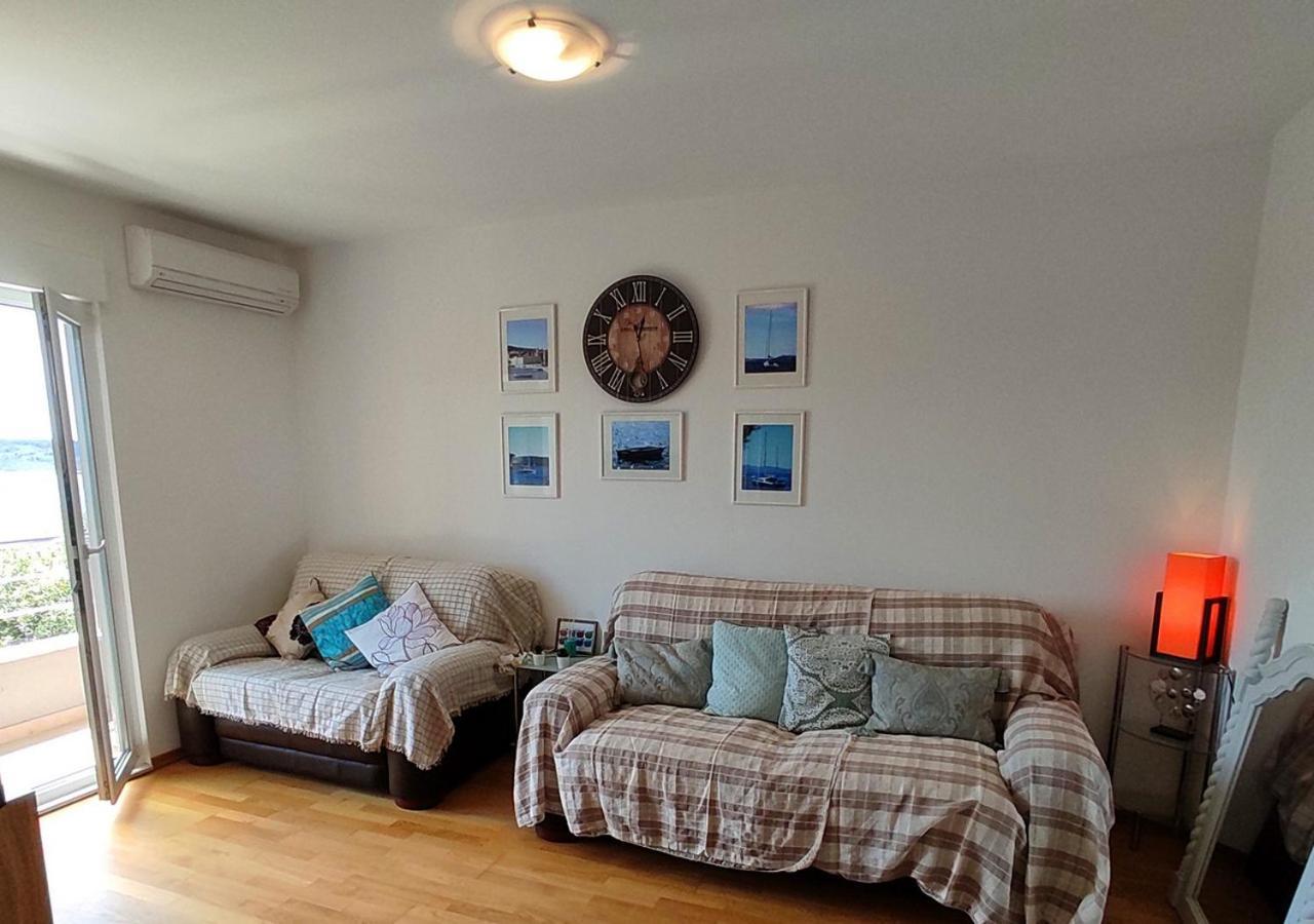 Idlerocks Apartment *