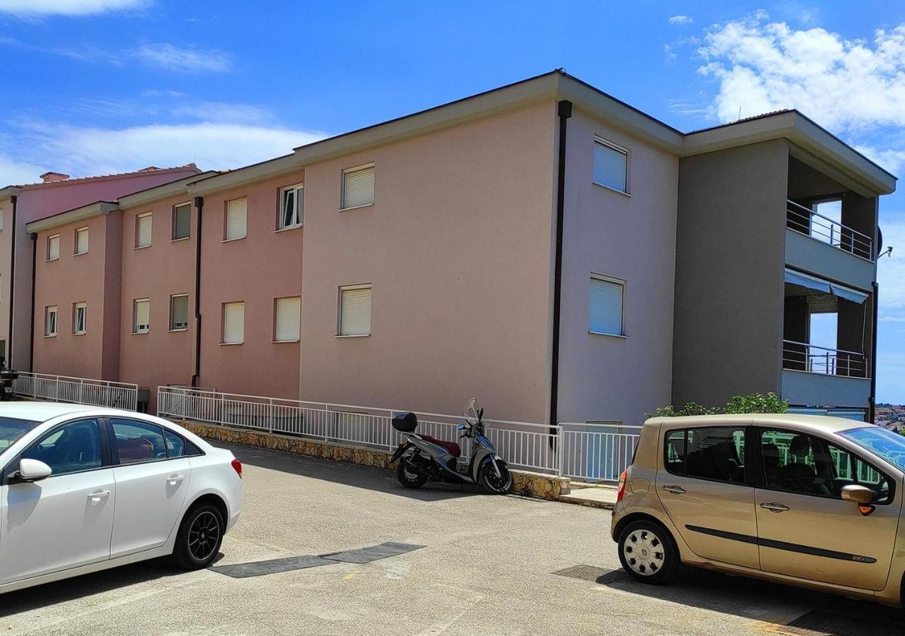 Idlerocks Apartment